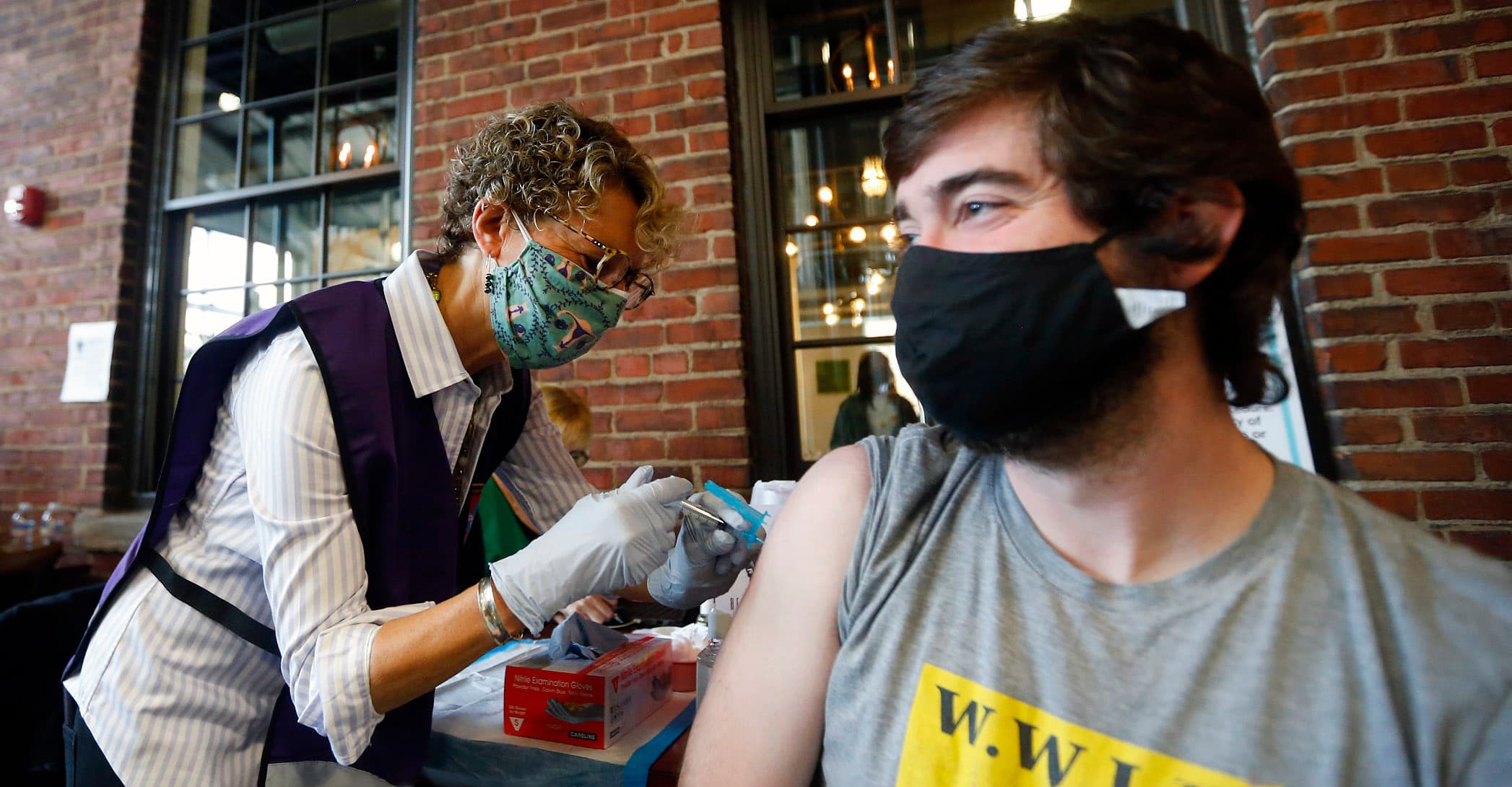 Free Beer! Breweries Pitch in to Promote Vaccinations
