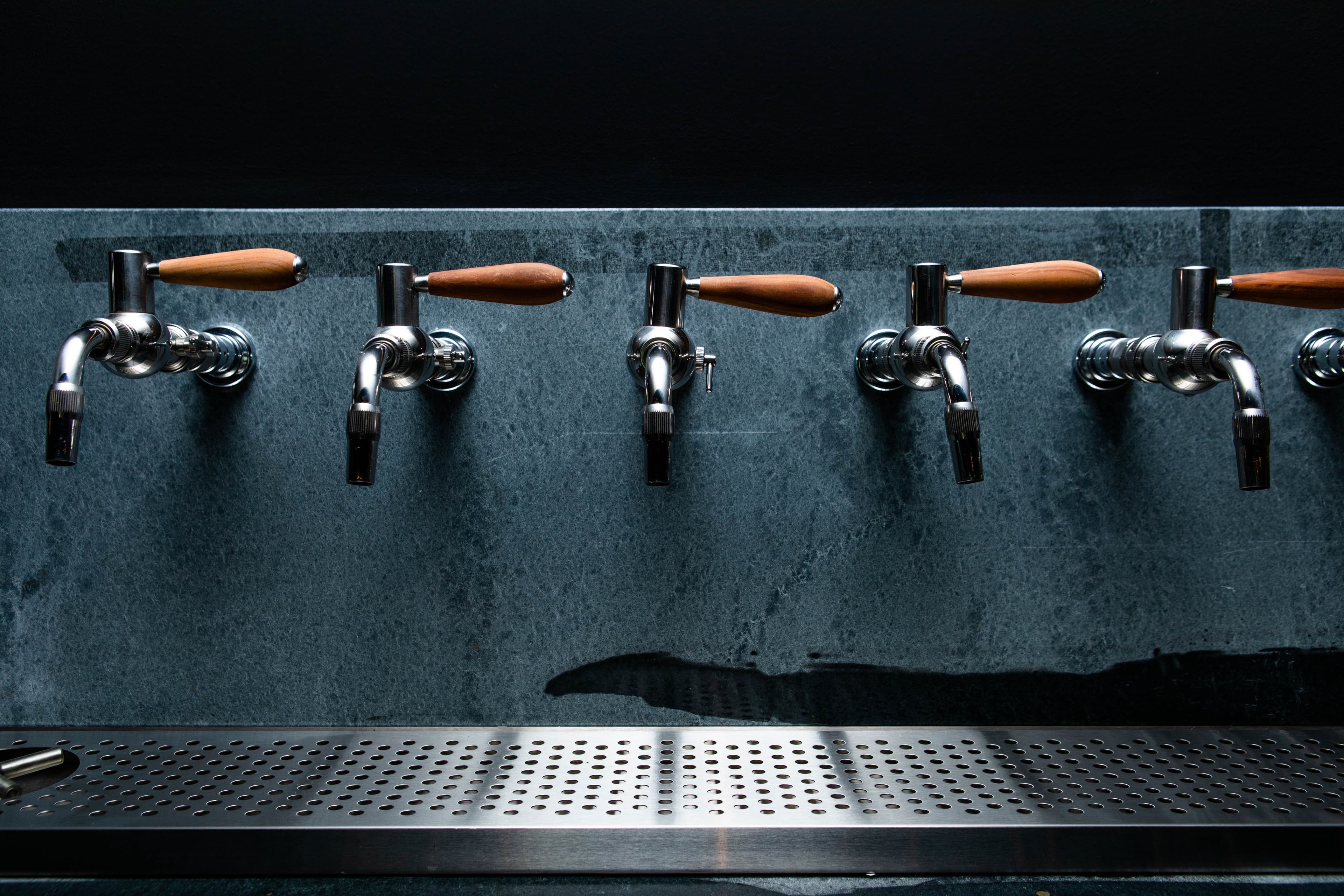 Hospitality: World-Class Beer Service with Greg Engert
